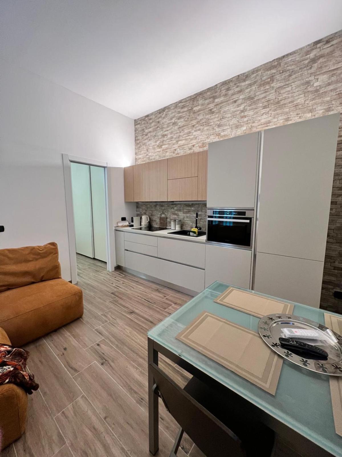 Domusmi Delfico 2 Apartment Milano Ngoại thất bức ảnh